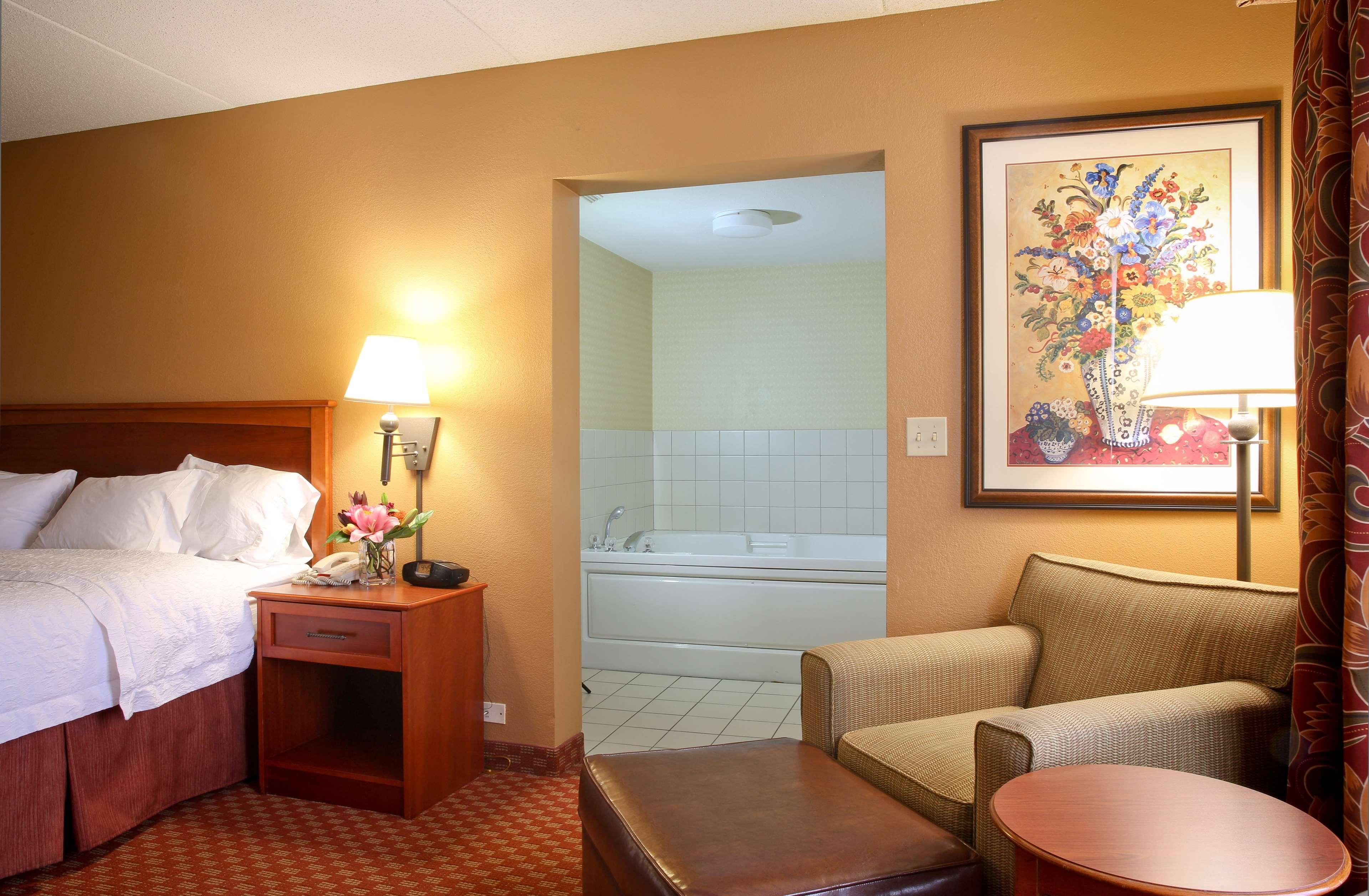 Hampton Inn McHenry Exterior foto