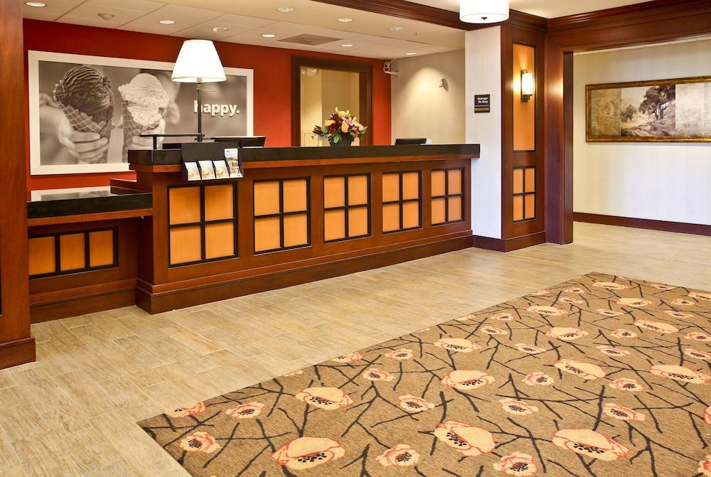 Hampton Inn McHenry Exterior foto