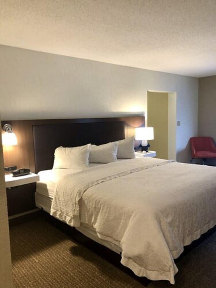 Hampton Inn McHenry Exterior foto