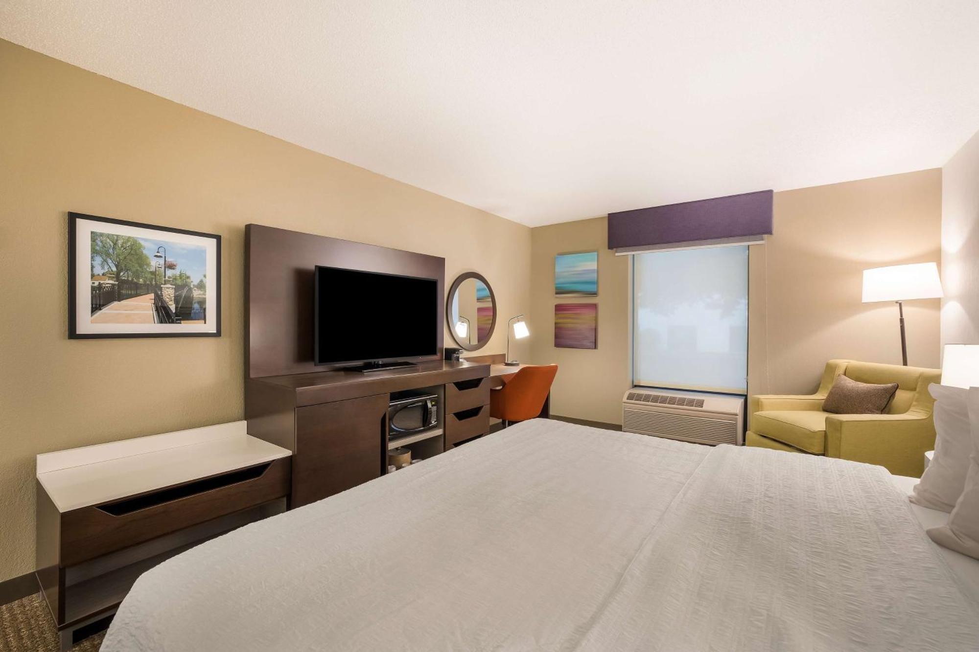 Hampton Inn McHenry Exterior foto
